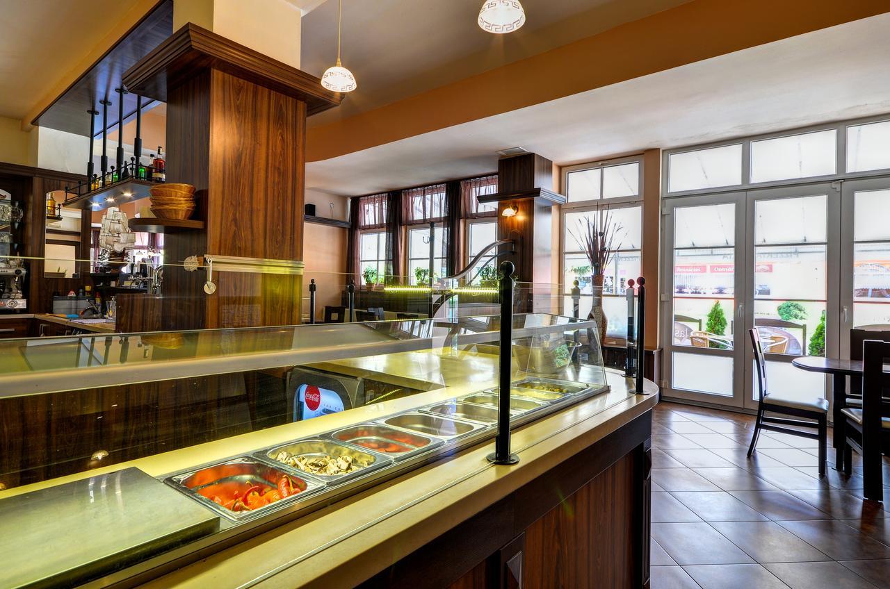 Hotel Pizzeria Istria Velké Losiny 外观 照片
