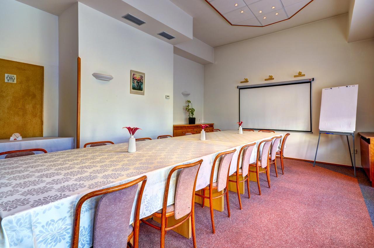 Hotel Pizzeria Istria Velké Losiny 外观 照片