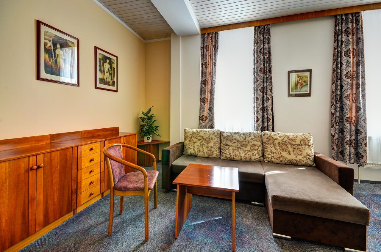Hotel Pizzeria Istria Velké Losiny 外观 照片